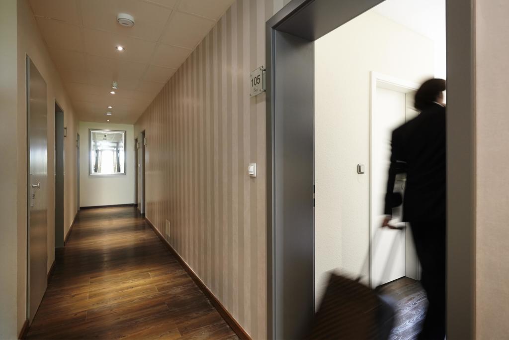 Hotel Bonjour Bad Soden am Taunus Extérieur photo
