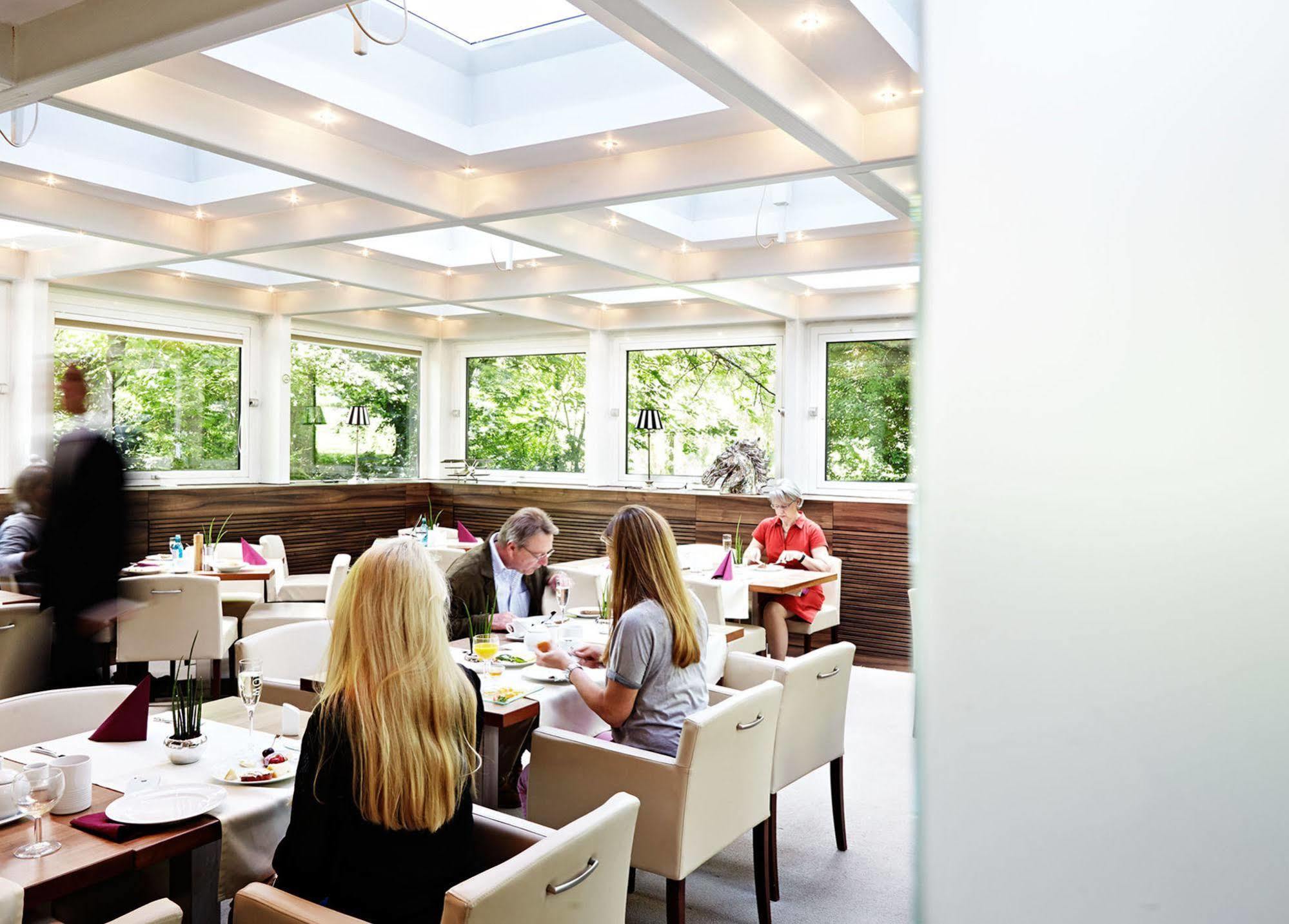 Hotel Bonjour Bad Soden am Taunus Extérieur photo