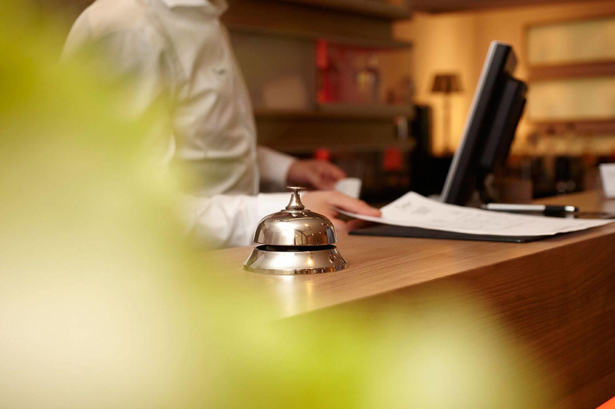 Hotel Bonjour Bad Soden am Taunus Extérieur photo